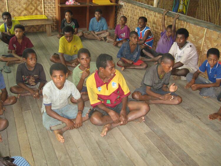 Abau children 