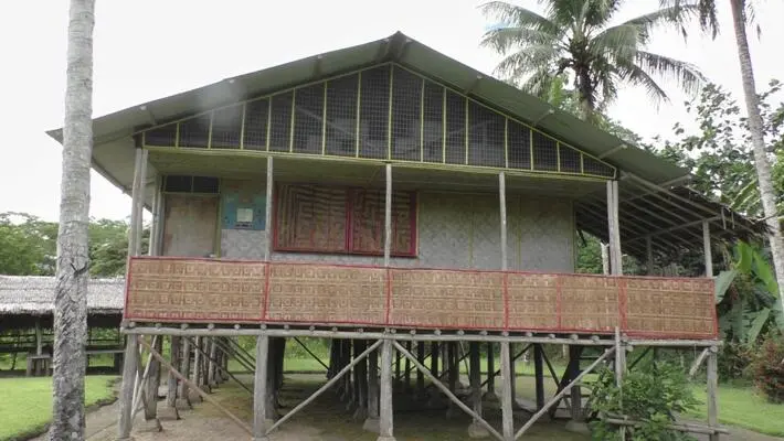 30 The Abau Bookstore in at the Abau Training Centre