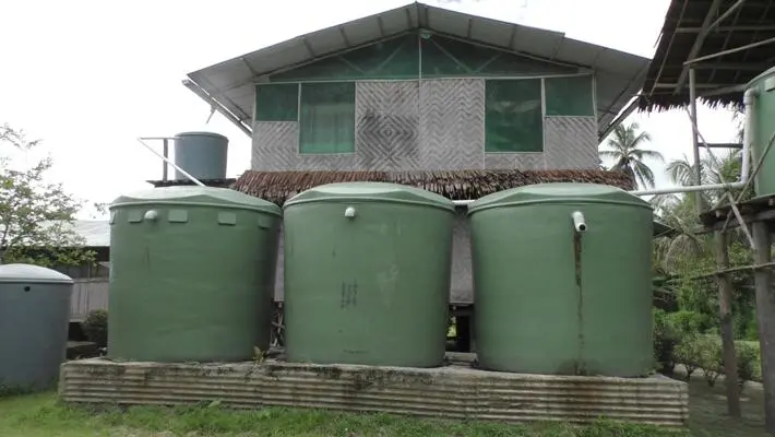 33 Three new water tanks